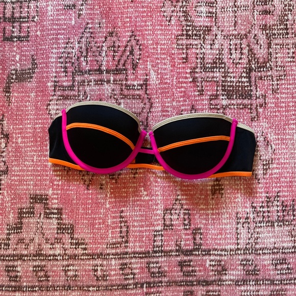 Victoria Bikini Top-34 B - Picture 1 of 3